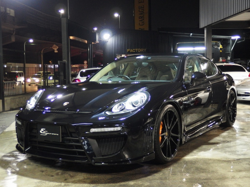 ポルシェ パナメーラ 正規ディーラー車 右ハンドル EUR-GTエアロ 22inアルミ　ESダウンサス　前後シートヒーター 中古車