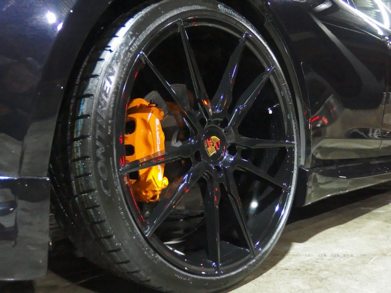 ポルシェ パナメーラ 正規ディーラー車 右ハンドル EUR-GTエアロ 22inアルミ　ESダウンサス　前後シートヒーター 中古車