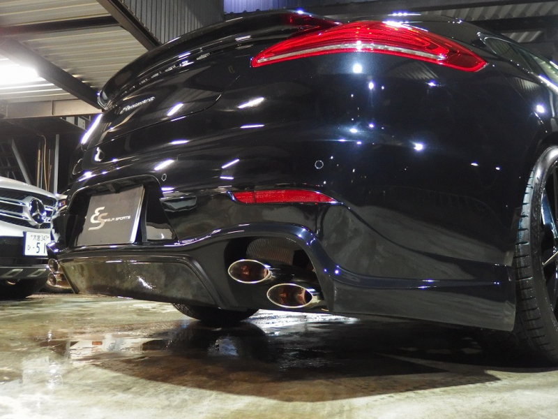 ポルシェ パナメーラ 正規ディーラー車 右ハンドル EUR-GTエアロ 22inアルミ　ESダウンサス　前後シートヒーター 中古車