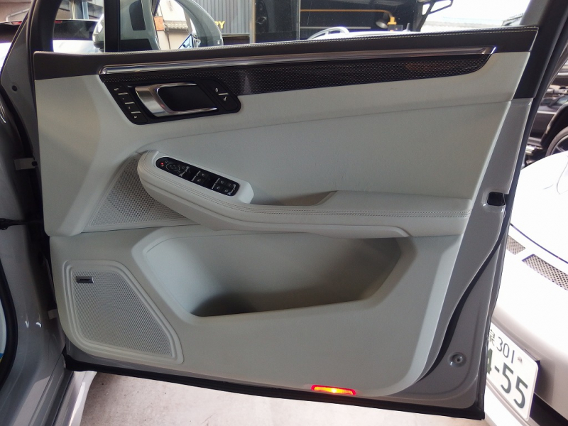 ポルシェ マカン ターボ EUR-GTエアロ ESダウンサス ES22inアルミ LCA 中古車