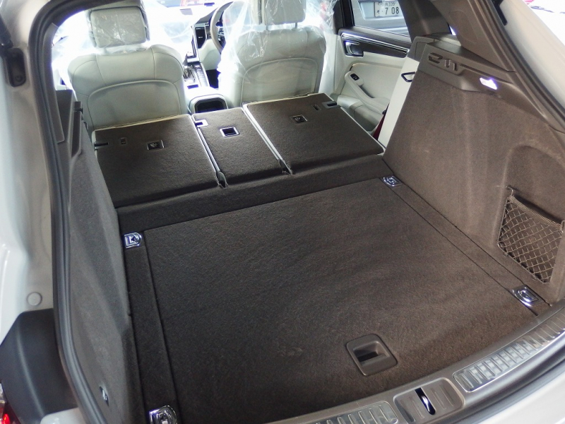 ポルシェ マカン ターボ EUR-GTエアロ ESダウンサス ES22inアルミ LCA 中古車