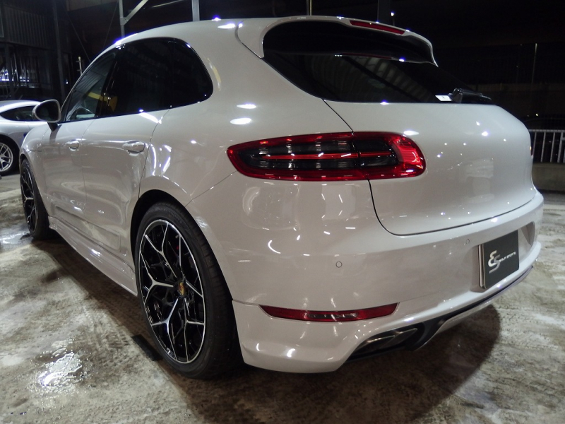 ポルシェ マカン ターボ EUR-GTエアロ ESダウンサス ES22inアルミ LCA 中古車