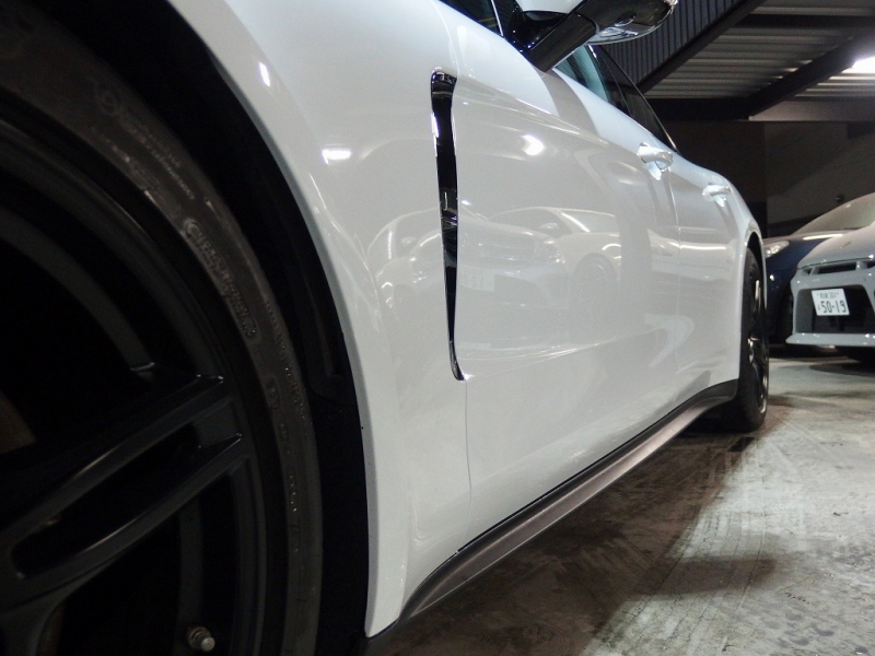 ポルシェ&nbsp;パナメーラ&nbsp;正規ディーラー車　右ハンドル　エントリードライブ&nbsp;中古車