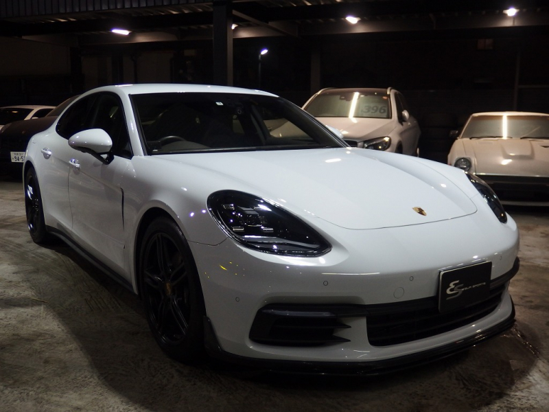 ポルシェ&nbsp;パナメーラ&nbsp;正規ディーラー車　右ハンドル　エントリードライブ&nbsp;中古車