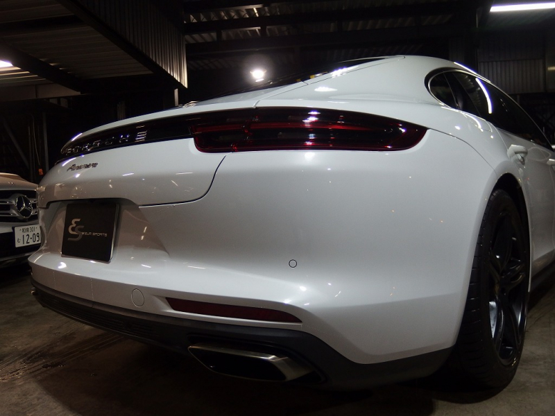 ポルシェ&nbsp;パナメーラ&nbsp;正規ディーラー車　右ハンドル　エントリードライブ&nbsp;中古車