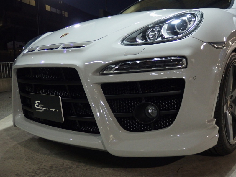 ポルシェ&nbsp;カイエン&nbsp;S　正規ディーラー車　左ハンドル　EURエアロ　外22inアルミ　ダウンサス　サンルーフ&nbsp;中古車