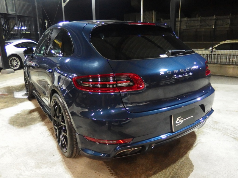 ポルシェ マカン ターボ　スポーツクロノPKG　EURエアロ　パノラマガラスルーフ　レッドレザー　管理ユーザー様下取り 中古車