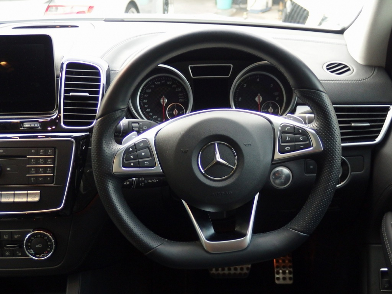 メルセデスベンツ GLE GLE350d　4マチック　スポーツ　AMG43純正フロントグリル　社外22インチアルミ 中古車