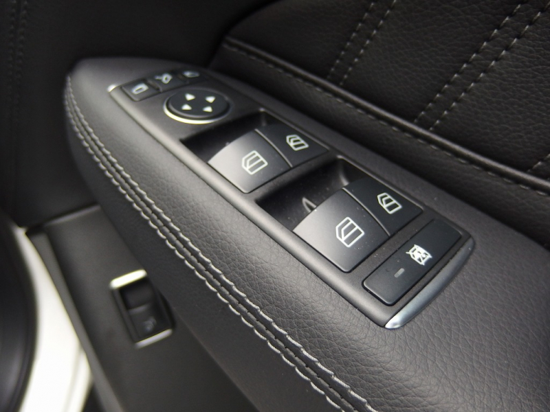 メルセデスベンツ GLE GLE350d　4マチック　スポーツ　AMG43純正フロントグリル　社外22インチアルミ 中古車