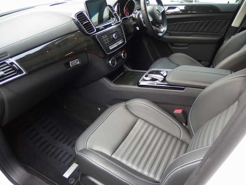 メルセデスベンツ GLE GLE350d　4マチック　スポーツ　AMG43純正フロントグリル　社外22インチアルミ 中古車