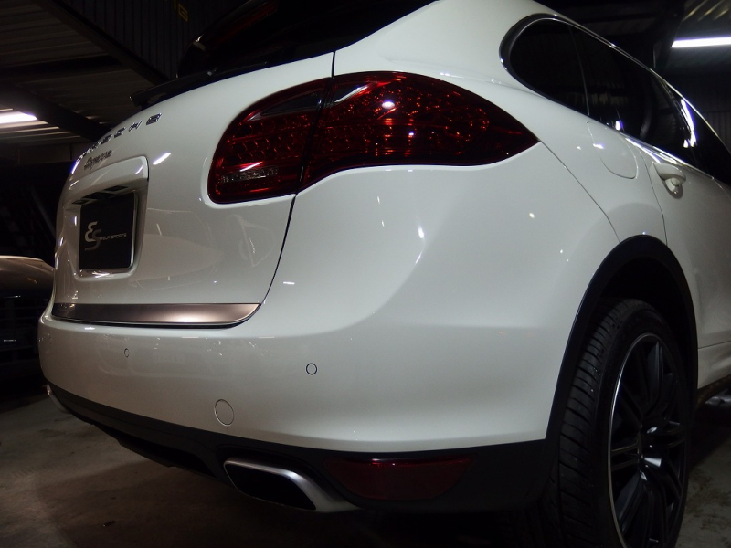 ポルシェ&nbsp;カイエン&nbsp;V6 3.6L 正規ディーラー車　サンルーフ　ルーフレール　社外20インチアルミ&nbsp;中古車