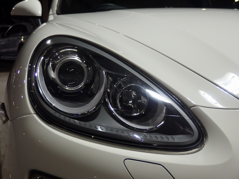 ポルシェ&nbsp;カイエン&nbsp;V6 3.6L 正規ディーラー車　サンルーフ　ルーフレール　社外20インチアルミ&nbsp;中古車