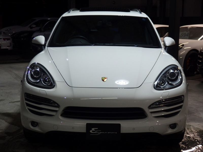 ポルシェ&nbsp;カイエン&nbsp;V6 3.6L 正規ディーラー車　サンルーフ　ルーフレール　社外20インチアルミ&nbsp;中古車