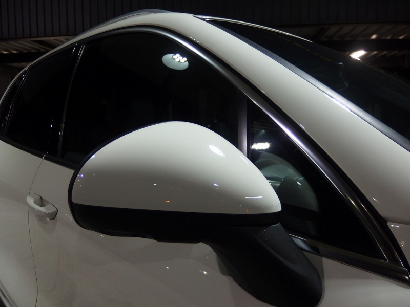 ポルシェ&nbsp;カイエン&nbsp;V6 3.6L 正規ディーラー車　サンルーフ　ルーフレール　社外20インチアルミ&nbsp;中古車