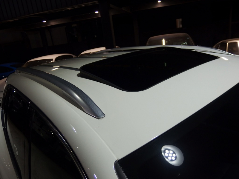 ポルシェ&nbsp;カイエン&nbsp;V6 3.6L 正規ディーラー車　サンルーフ　ルーフレール　社外20インチアルミ&nbsp;中古車