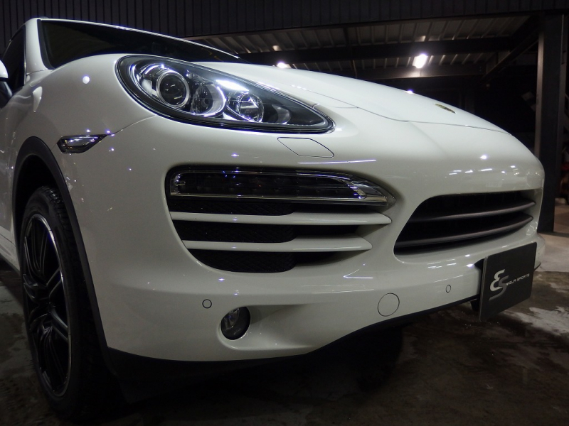 ポルシェ&nbsp;カイエン&nbsp;V6 3.6L 正規ディーラー車　サンルーフ　ルーフレール　社外20インチアルミ&nbsp;中古車