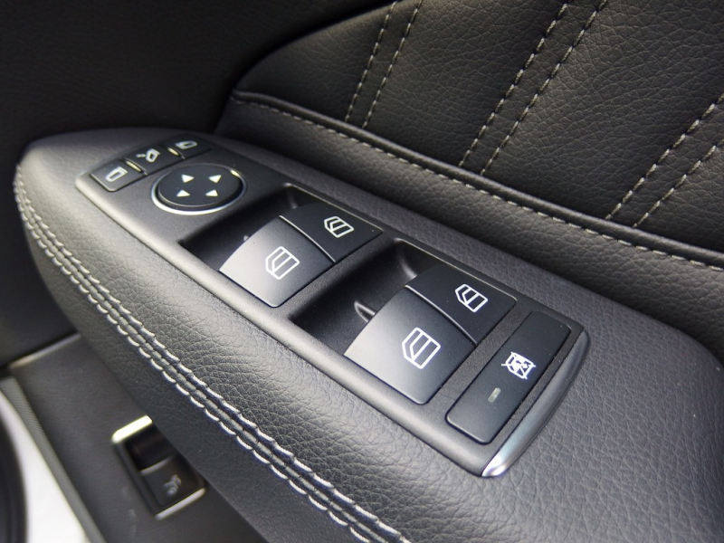 AMG&nbsp;GLE&nbsp;GLE43　4マチック　右ハンドル　パナメリカーナグリル　パノラマサンルーフ&nbsp;中古車