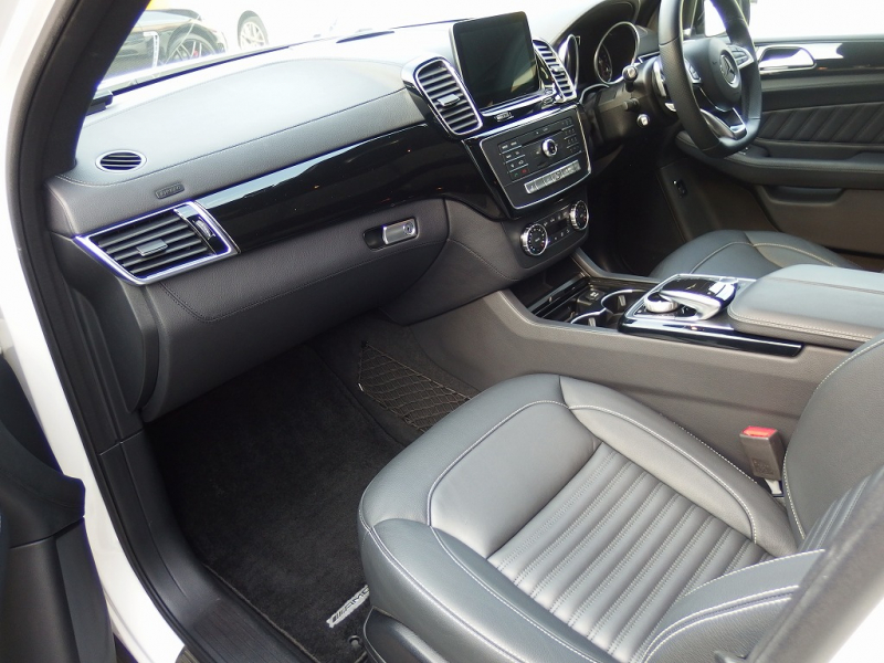 AMG&nbsp;GLE&nbsp;GLE43　4マチック　右ハンドル　パナメリカーナグリル　パノラマサンルーフ&nbsp;中古車