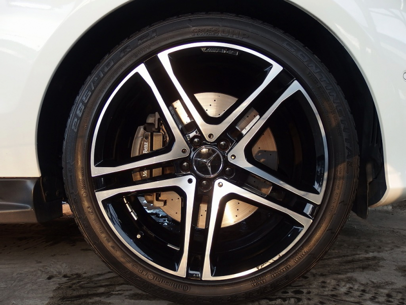 AMG&nbsp;GLE&nbsp;GLE43　4マチック　右ハンドル　パナメリカーナグリル　パノラマサンルーフ&nbsp;中古車