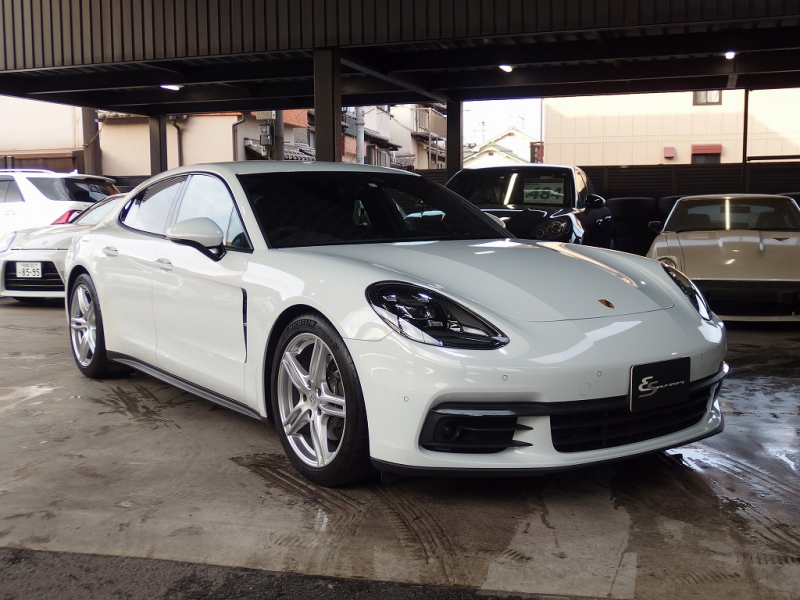ポルシェ&nbsp;パナメーラ&nbsp;正規ディーラー車　アダプティブクルーズコントロール　カープレイ　シートヒーター&nbsp;中古車