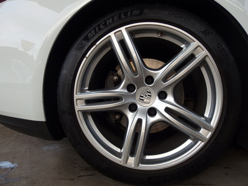 ポルシェ&nbsp;パナメーラ&nbsp;正規ディーラー車　アダプティブクルーズコントロール　カープレイ　シートヒーター&nbsp;中古車