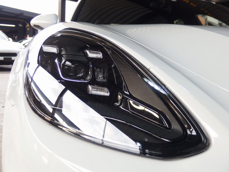 ポルシェ&nbsp;パナメーラ&nbsp;正規ディーラー車　アダプティブクルーズコントロール　カープレイ　シートヒーター&nbsp;中古車