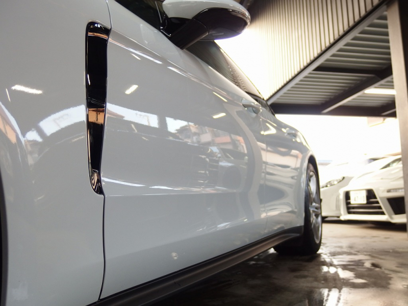 ポルシェ&nbsp;パナメーラ&nbsp;正規ディーラー車　アダプティブクルーズコントロール　カープレイ　シートヒーター&nbsp;中古車