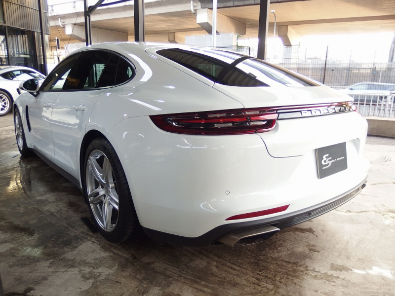 ポルシェ&nbsp;パナメーラ&nbsp;正規ディーラー車　アダプティブクルーズコントロール　カープレイ　シートヒーター&nbsp;中古車