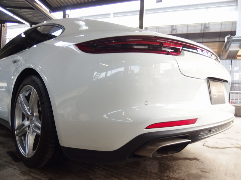 ポルシェ&nbsp;パナメーラ&nbsp;正規ディーラー車　アダプティブクルーズコントロール　カープレイ　シートヒーター&nbsp;中古車