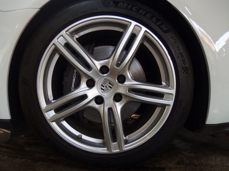 ポルシェ&nbsp;パナメーラ&nbsp;正規ディーラー車　アダプティブクルーズコントロール　カープレイ　シートヒーター&nbsp;中古車