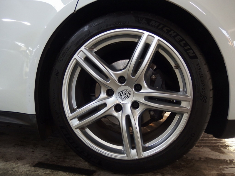 ポルシェ&nbsp;パナメーラ&nbsp;正規ディーラー車　アダプティブクルーズコントロール　カープレイ　シートヒーター&nbsp;中古車