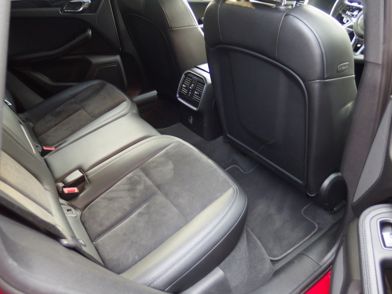 ポルシェ&nbsp;マカン&nbsp;S　正規ディーラー車　ｽﾎﾟｰﾂｸﾛﾉPKG　EUR-GTｴｱﾛ　22inｱﾙﾐ　ESﾀﾞｳﾝｻｽ&nbsp;中古車