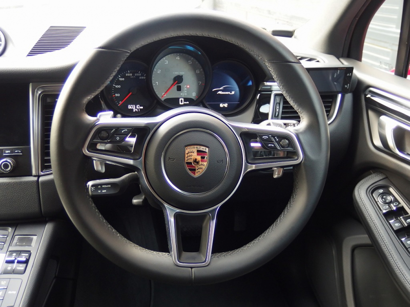 ポルシェ&nbsp;マカン&nbsp;S　正規ディーラー車　ｽﾎﾟｰﾂｸﾛﾉPKG　EUR-GTｴｱﾛ　22inｱﾙﾐ　ESﾀﾞｳﾝｻｽ&nbsp;中古車