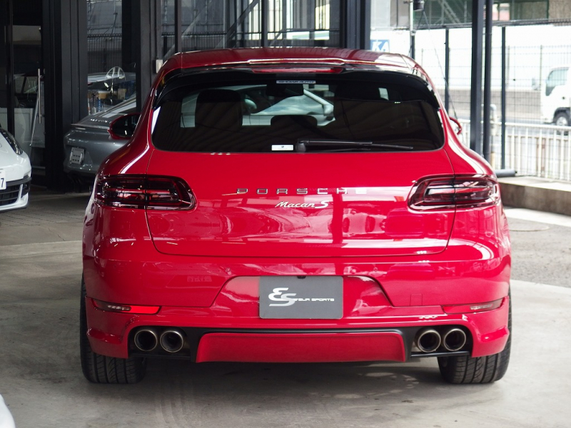 ポルシェ&nbsp;マカン&nbsp;S　正規ディーラー車　ｽﾎﾟｰﾂｸﾛﾉPKG　EUR-GTｴｱﾛ　22inｱﾙﾐ　ESﾀﾞｳﾝｻｽ&nbsp;中古車
