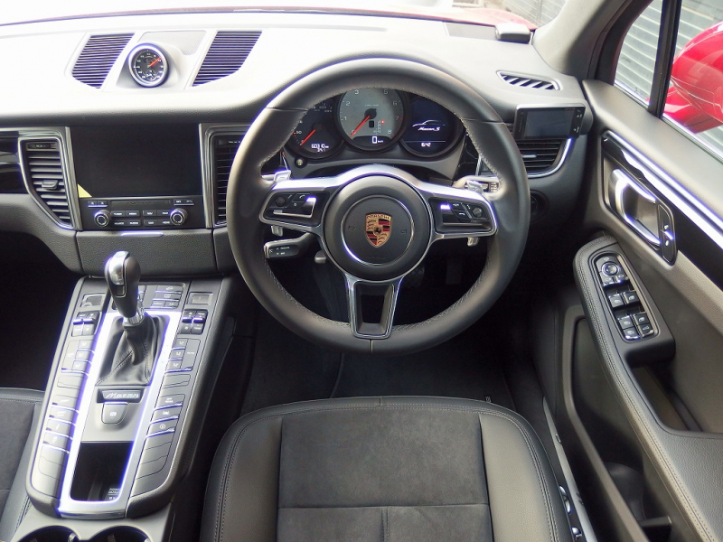 ポルシェ&nbsp;マカン&nbsp;S　正規ディーラー車　ｽﾎﾟｰﾂｸﾛﾉPKG　EUR-GTｴｱﾛ　22inｱﾙﾐ　ESﾀﾞｳﾝｻｽ&nbsp;中古車