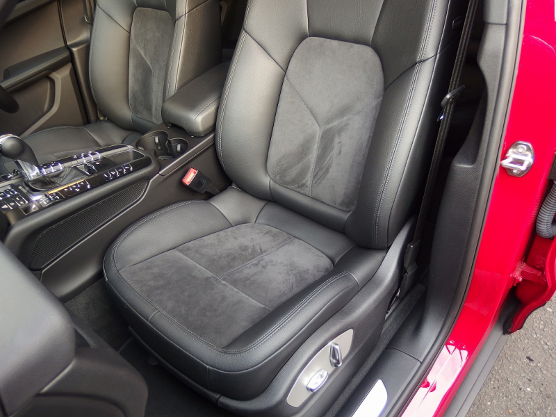 ポルシェ&nbsp;マカン&nbsp;S　正規ディーラー車　ｽﾎﾟｰﾂｸﾛﾉPKG　EUR-GTｴｱﾛ　22inｱﾙﾐ　ESﾀﾞｳﾝｻｽ&nbsp;中古車