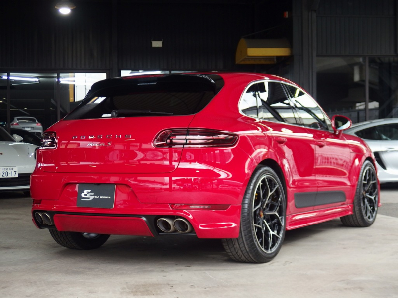 ポルシェ&nbsp;マカン&nbsp;S　正規ディーラー車　ｽﾎﾟｰﾂｸﾛﾉPKG　EUR-GTｴｱﾛ　22inｱﾙﾐ　ESﾀﾞｳﾝｻｽ&nbsp;中古車