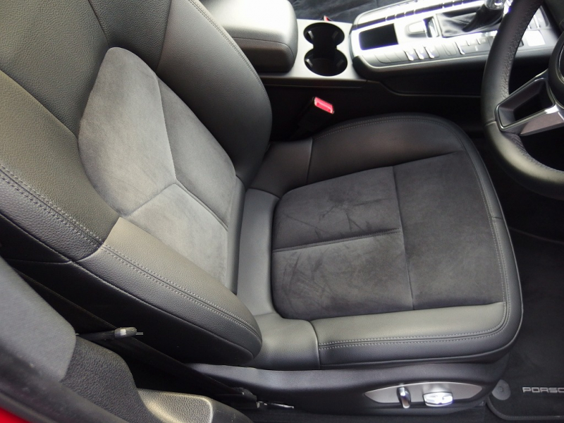 ポルシェ&nbsp;マカン&nbsp;S　正規ディーラー車　ｽﾎﾟｰﾂｸﾛﾉPKG　EUR-GTｴｱﾛ　22inｱﾙﾐ　ESﾀﾞｳﾝｻｽ&nbsp;中古車