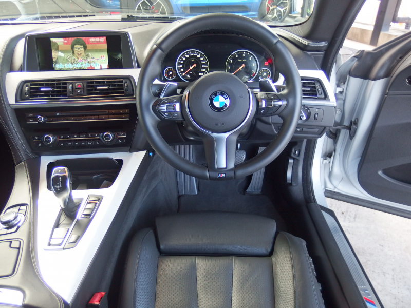 BMW 6シリーズ 650i クーペ Mスポーツエディション ディーラー車 右ハンドル  中古車