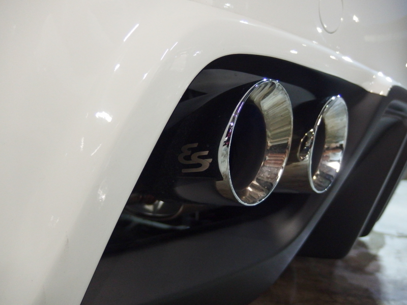 ポルシェ カイエン 正規ディーラー車 右ハンドル EUR-GTエアロ 22inアルミ クルーズコントロール シートヒーター 中古車