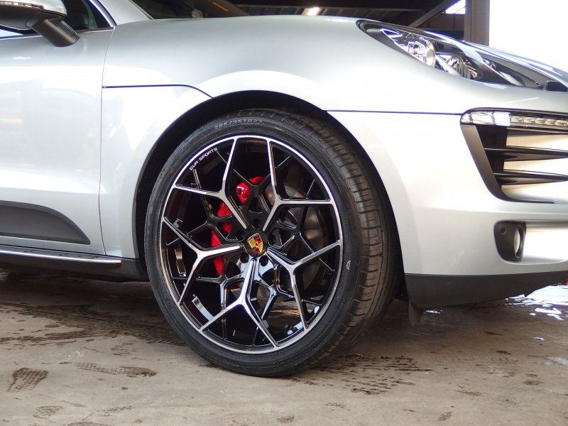 ポルシェ マカン S アダプティブクルーズコントロール　ワンオーナー　2015年モデル　スマートキー 中古車