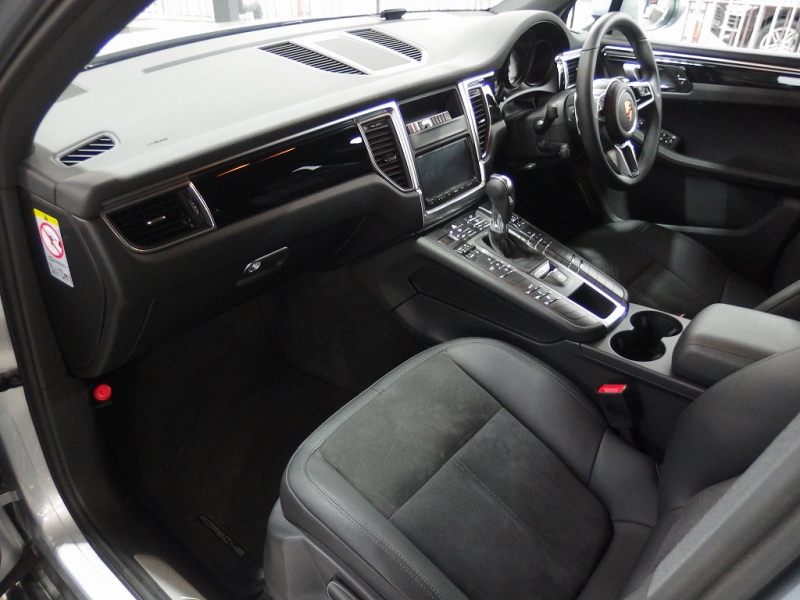 ポルシェ マカン S アダプティブクルーズコントロール　ワンオーナー　2015年モデル　スマートキー 中古車