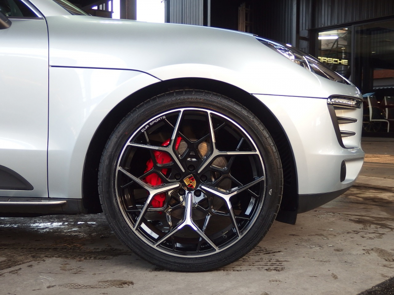 ポルシェ マカン S アダプティブクルーズコントロール　ワンオーナー　2015年モデル　スマートキー 中古車