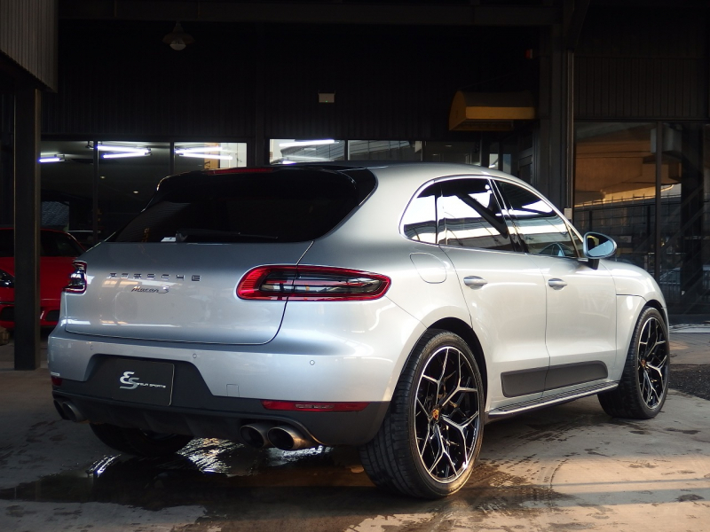 ポルシェ マカン S アダプティブクルーズコントロール　ワンオーナー　2015年モデル　スマートキー 中古車