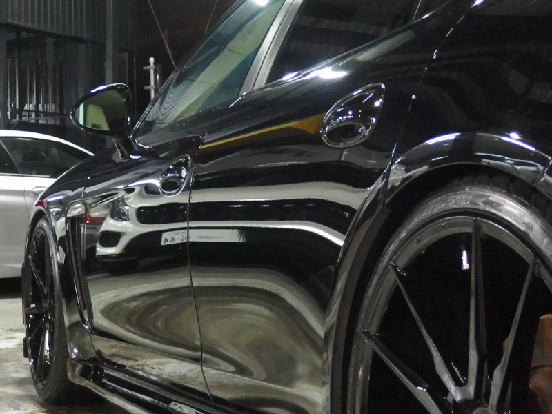 ポルシェ パナメーラ S　EUR－GTコンプリート　スポーツクロノパッケージ　ディーラー車　左ハンドル　サンルーフ 中古車