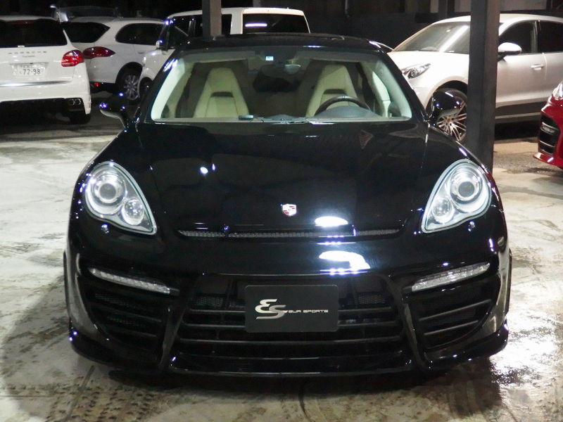 ポルシェ パナメーラ S　EUR－GTコンプリート　スポーツクロノパッケージ　ディーラー車　左ハンドル　サンルーフ 中古車