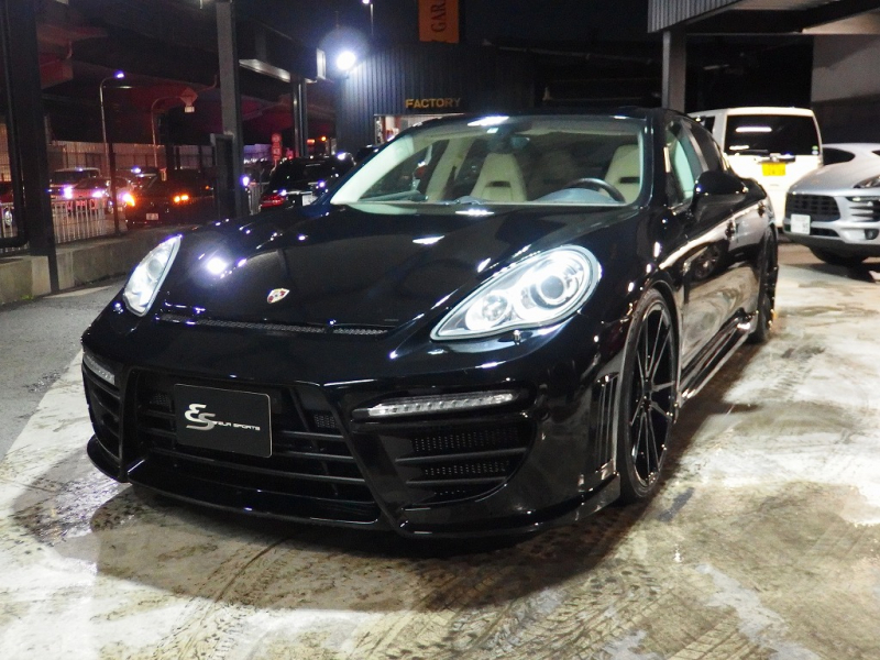 ポルシェ パナメーラ S　EUR－GTコンプリート　スポーツクロノパッケージ　ディーラー車　左ハンドル　サンルーフ 中古車