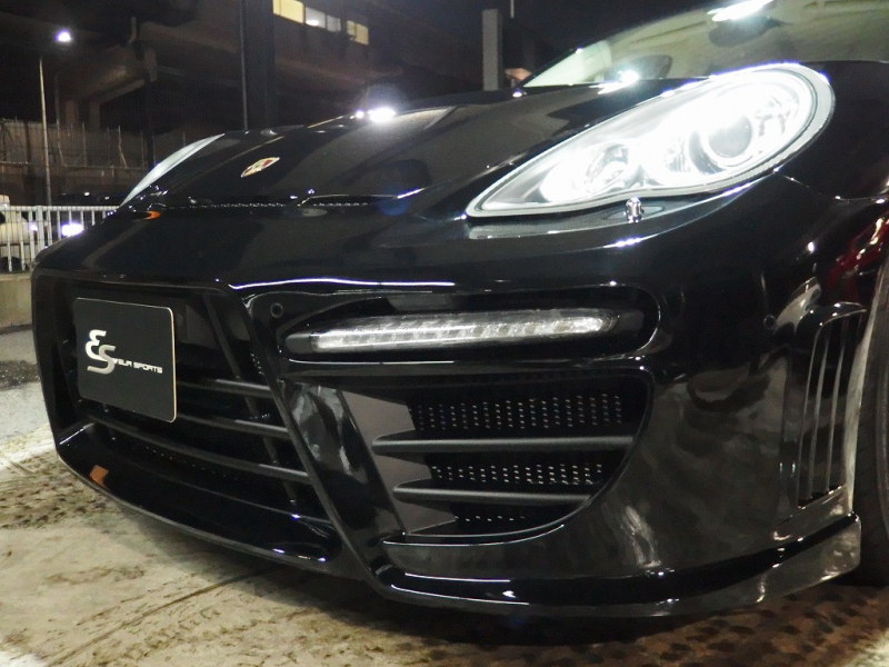 ポルシェ パナメーラ S　EUR－GTコンプリート　スポーツクロノパッケージ　ディーラー車　左ハンドル　サンルーフ 中古車