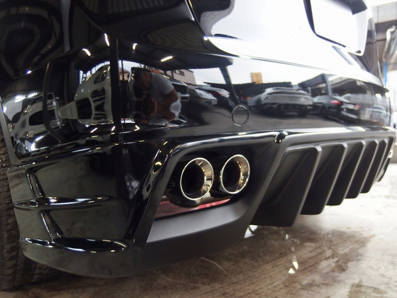 ポルシェ カイエン S　EUR－GTコンプリート　右ハンドル　正規ディーラー車　 中古車