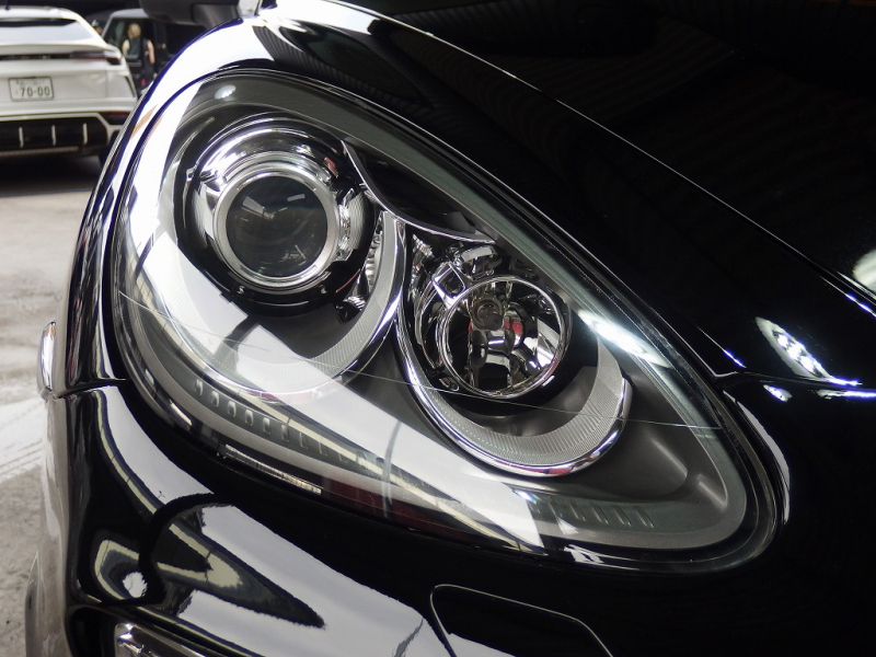 ポルシェ カイエン S　EUR－GTコンプリート　右ハンドル　正規ディーラー車　 中古車